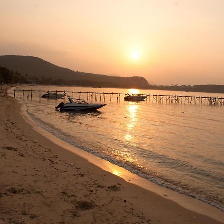 Marina Residence Bang Rak Beach  Exterior foto