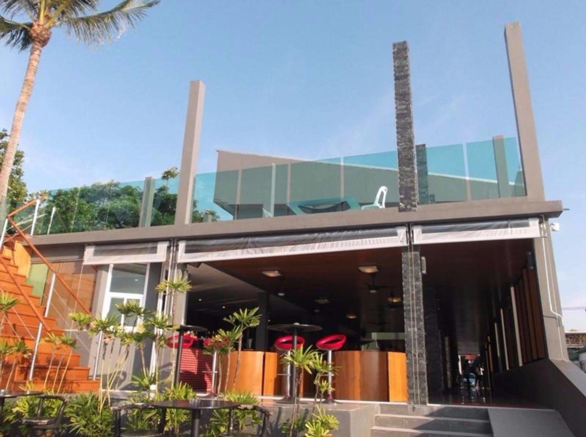 Marina Residence Bang Rak Beach  Exterior foto